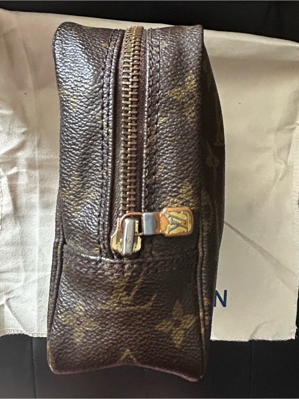 Louis Vuitton Brown Monogram Canvas Toiletry Bag- Vintage AUTHENTIC - Picture 8 of 14